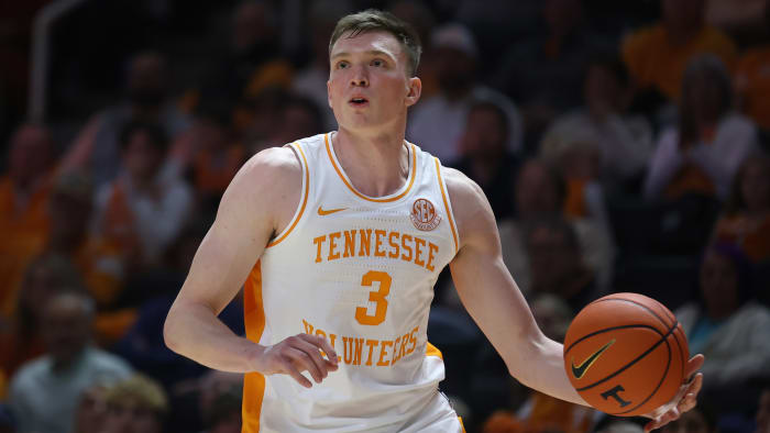Tennessee Volunteers guard Dalton Knecht.